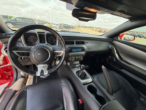 Used 2011 Chevrolet Camaro SS w/ RS Package image 16