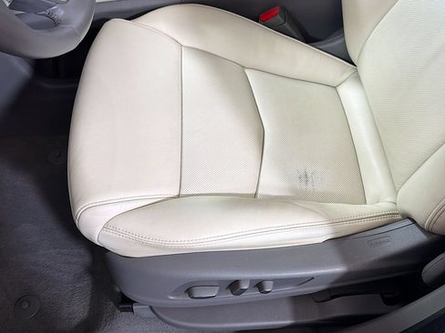 Used 2018 Cadillac XT5 Luxury AWD/4WD image 20
