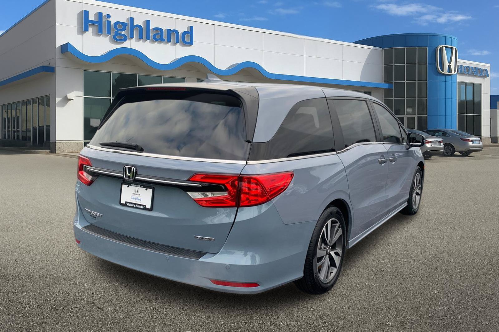 Certified 2024 Honda Odyssey Touring image 5