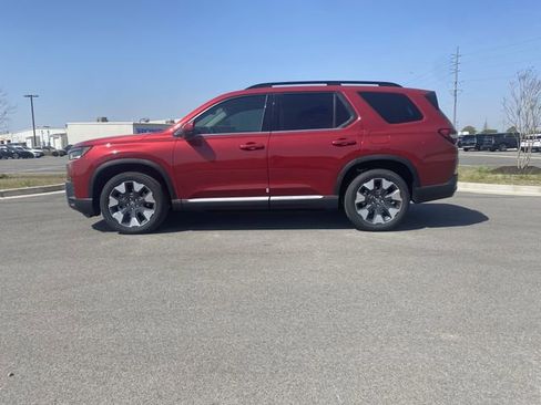 New 2026 Honda Pilot Elite image 2