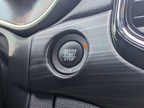 Used 2019 Jeep Grand Cherokee Altitude AWD/4WD image 36