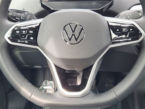 New 2026 Volkswagen ID.4 Pro image 25