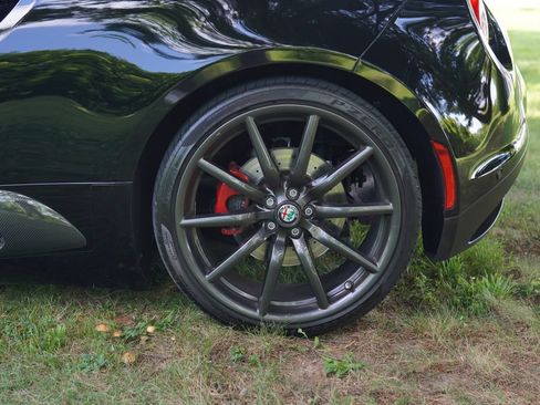 Used 2019 Alfa Romeo 4C Spider RWD image 20