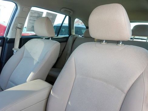 Used 2017 Subaru Outback 2.5i image 24