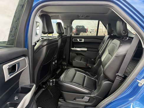 Used 2020 Ford Explorer XLT w/ Equipment Group 202A image 19