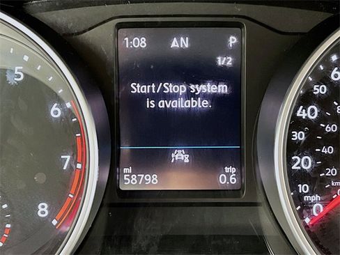 Used 2021 Volkswagen Tiguan SE image 15