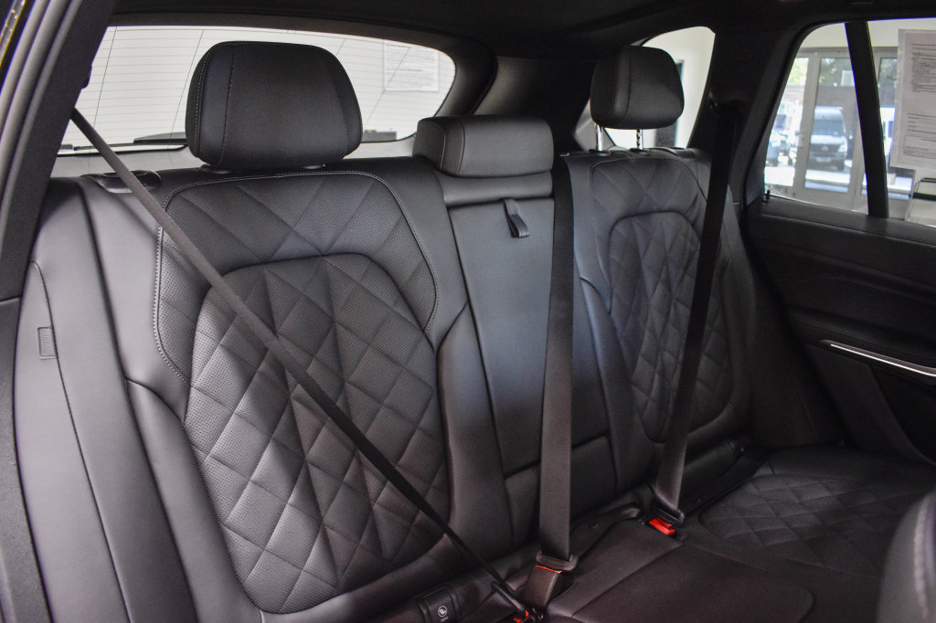 Used 2026 BMW X5 xDrive40i AWD/4WD image 30