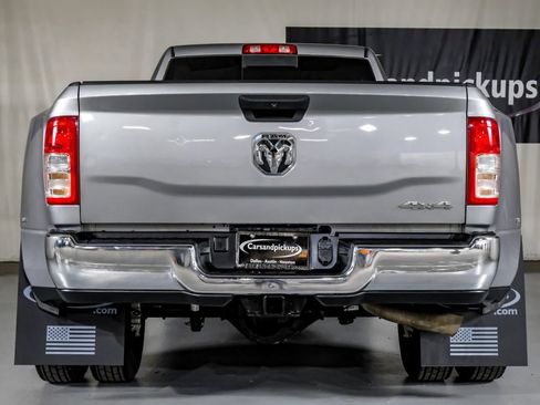 Used 2024 RAM 3500 Tradesman w/ Chrome Appearance Group AWD/4WD image 9