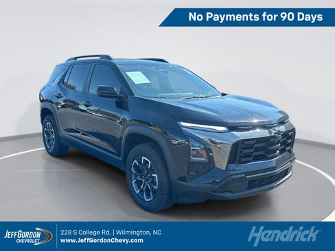 Used 2025 Chevrolet Equinox ACTIV w/ Convenience Package III FWD image 1