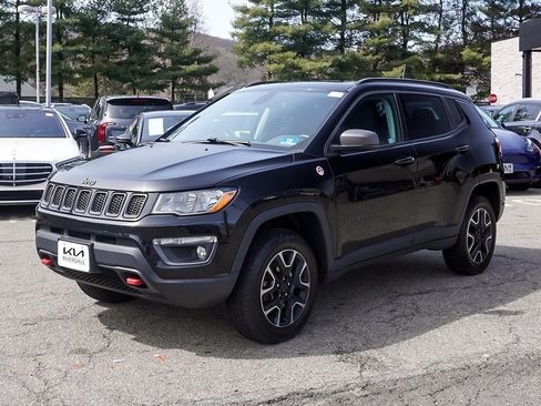 Used 2019 Jeep Compass Trailhawk w/ Leather Interior Group image 8