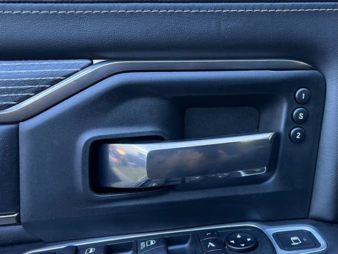 Used 2020 RAM 3500 Limited image 65