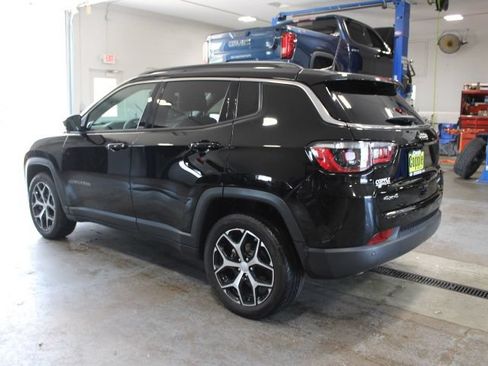 Used 2024 Jeep Compass Limited AWD/4WD image 7