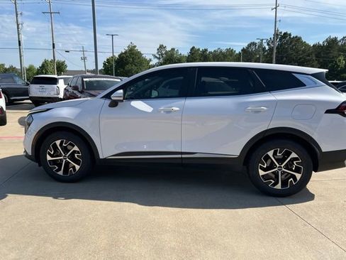Used 2023 Kia Sportage EX FWD image 5