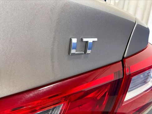 Used 2024 Chevrolet Malibu LT FWD image 28