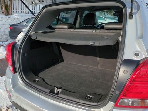 Certified 2019 Chevrolet Trax LT w/ LT Convenience Package image 24