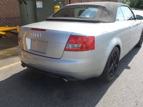 Used 2005 Audi S4 Cabriolet image 9