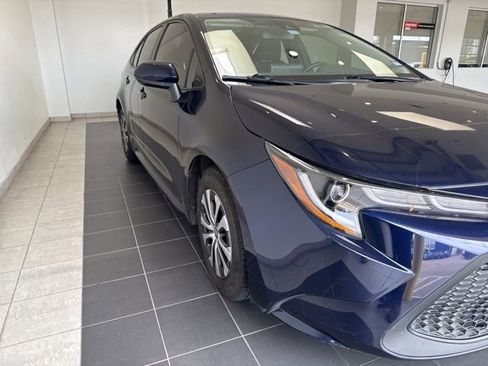 Used 2022 Toyota Corolla LE FWD image 4