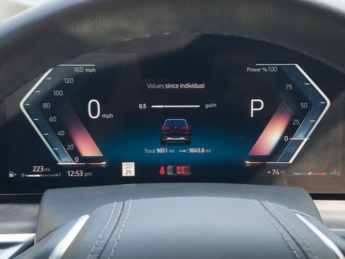 Used 2025 BMW X5 sDrive40i w/ Parking Assistance Package image 18