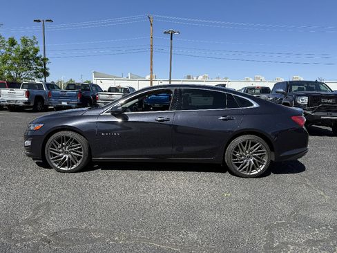 Used 2022 Chevrolet Malibu Premier FWD image 8