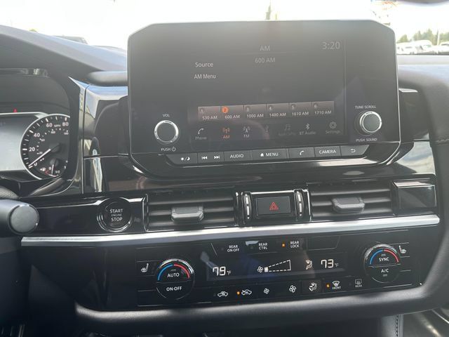Used 2025 Nissan Pathfinder SV AWD/4WD image 15