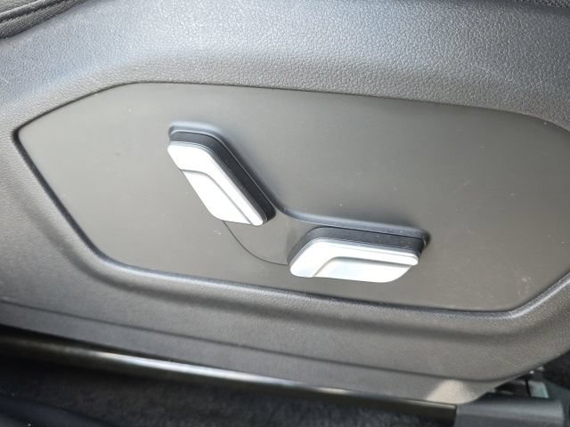 Certified 2025 Hyundai Santa Fe Limited AWD/4WD image 12