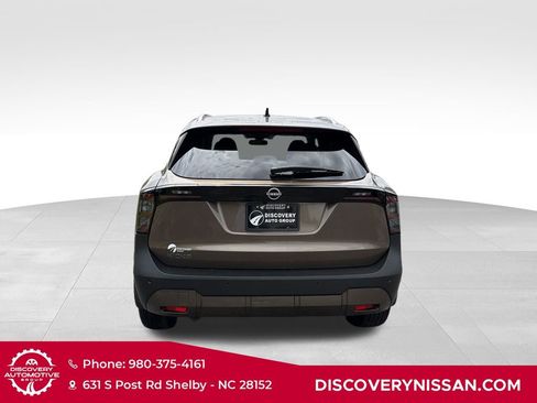 Certified 2026 Nissan Kicks SV w/ Charging Package FWD image 7