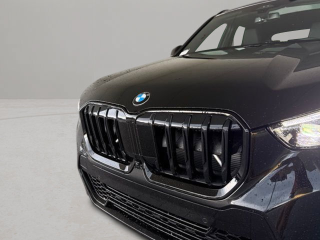 Certified 2026 BMW X1 xDrive28i AWD/4WD image 2