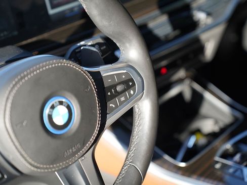 Used 2024 BMW X5 xDrive50e w/ Executive Package AWD/4WD image 13