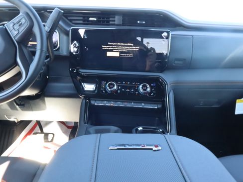 New 2026 GMC Sierra 2500 AT4 w/ AT4 Premium Plus Package AWD/4WD image 12