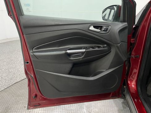 Used 2016 Ford Escape Titanium w/ Equipment Group 301A AWD/4WD image 13