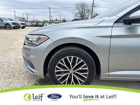 Used 2021 Volkswagen Jetta SE image 23