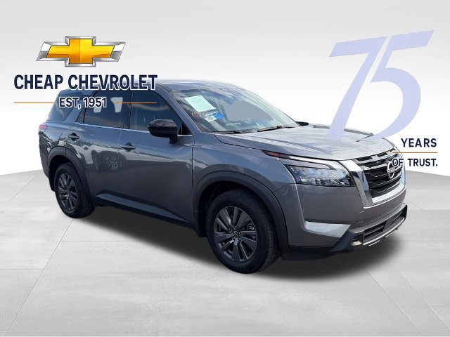 Used 2025 Nissan Pathfinder S FWD image 7