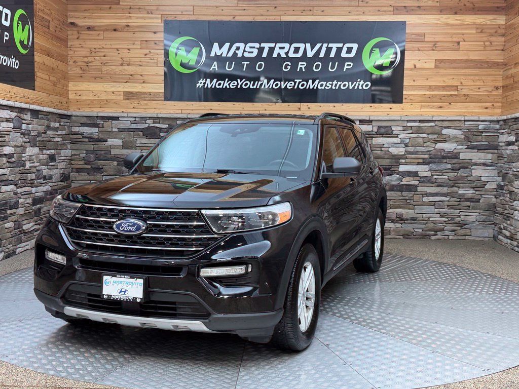 Used 2020 Ford Explorer XLT w/ Equipment Group 202A AWD/4WD image 5