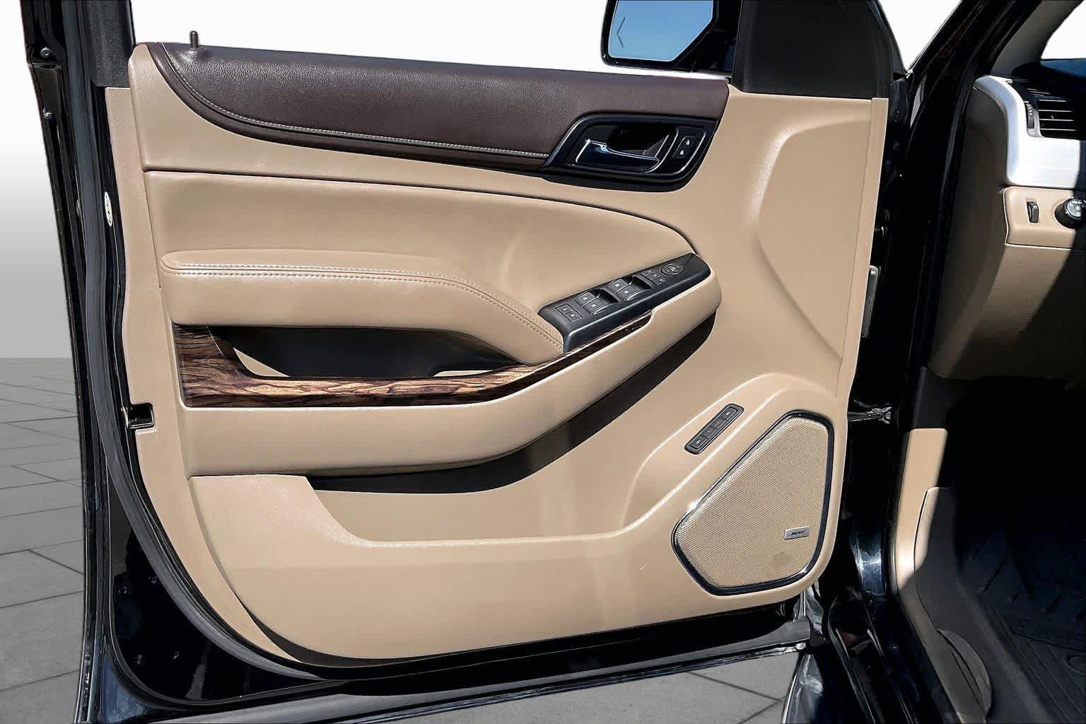 Used 2020 GMC Yukon SLT w/ Premium Edition RWD image 22