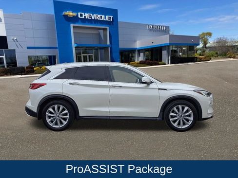 Used 2019 INFINITI QX50 Essential w/ Premium Heat Package AWD/4WD image 4