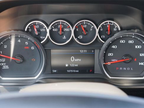 Used 2021 Chevrolet Silverado 1500 LTZ RWD image 17