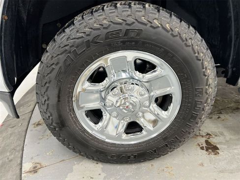 Used 2021 RAM 2500 Big Horn image 25