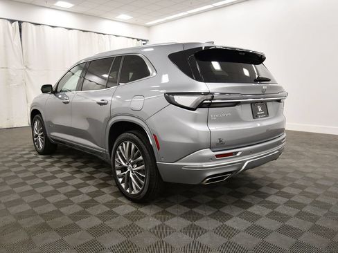 Used 2025 Buick Enclave Avenir w/ Super Cruise Package AWD/4WD image 5