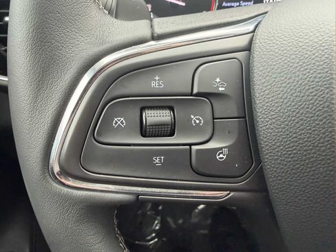 Used 2023 Buick Envision Avenir AWD/4WD image 16