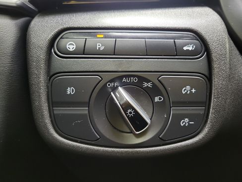 Used 2021 INFINITI QX50 Luxe w/ Appearance Package FWD image 22