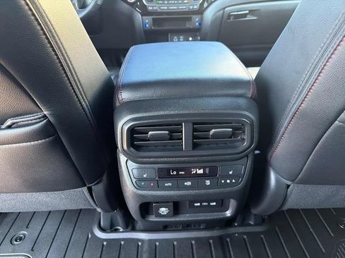 Used 2025 Honda Passport Black Edition image 21