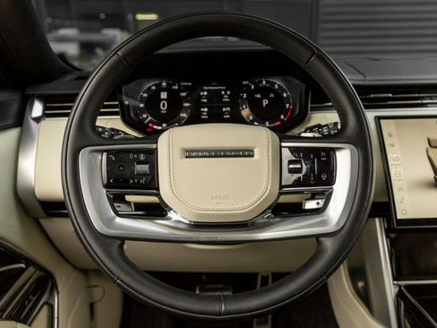 Used 2025 Land Rover Range Rover SE AWD/4WD image 26