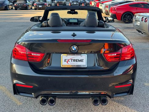 Used 2015 BMW M4 Convertible image 5
