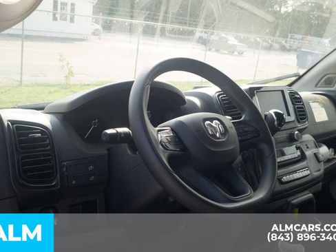Used 2025 RAM ProMaster 2500 w/ Convenience Group FWD image 5