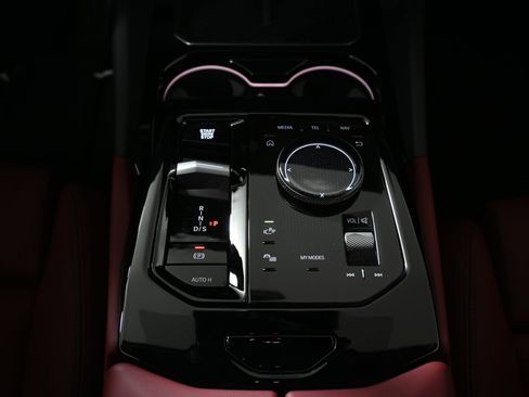 New 2026 BMW 530i xDrive w/ M Sport Package image 25