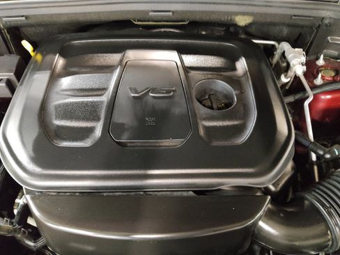 Used 2020 Jeep Grand Cherokee Limited w/ Luxury Group II image 30