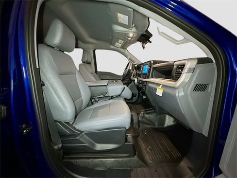 New 2026 Ford F250 XL w/ XL Chrome Package image 30