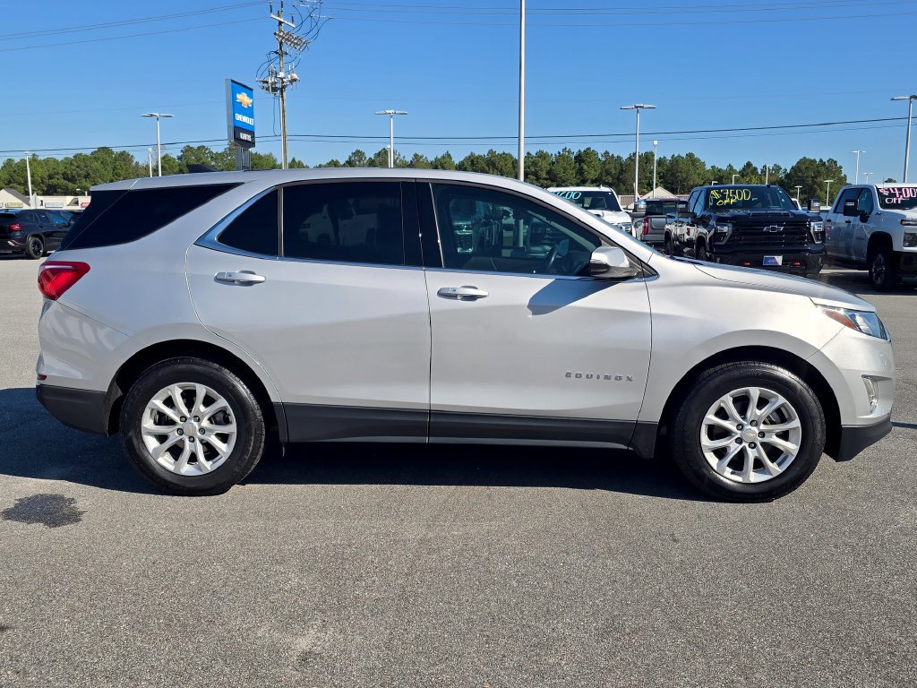 Certified 2018 Chevrolet Equinox LT FWD image 2