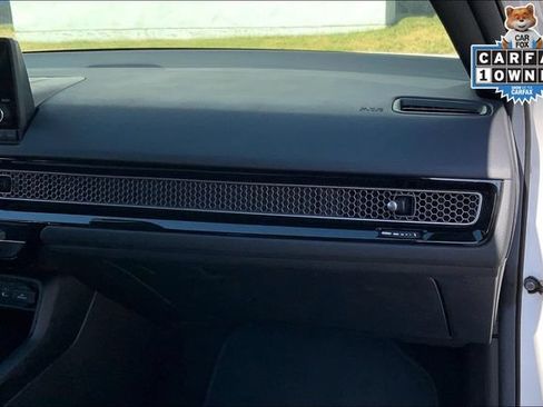 Used 2025 Honda Civic Sport image 16