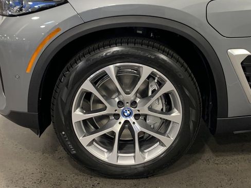 Certified 2025 BMW X5 xDrive50e w/ Parking Assistance Package image 10